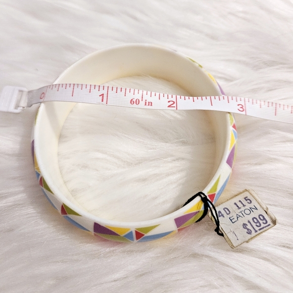 Vintage NOS Eaton Plastic Bangle Bracelet Colourful Beach Balls - Picture 5 of 7